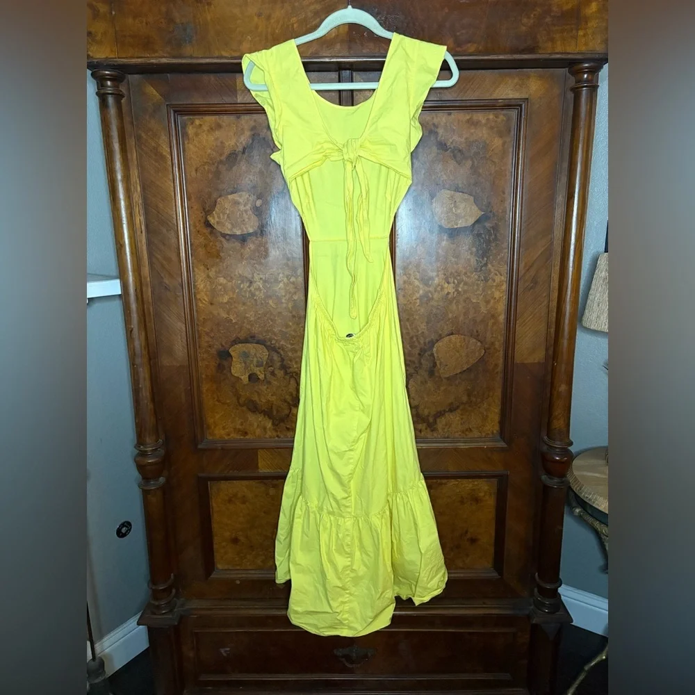 Marissa Webb- Yellow Cutout Midi Dress. Size 8 - Picture 5 of 10
